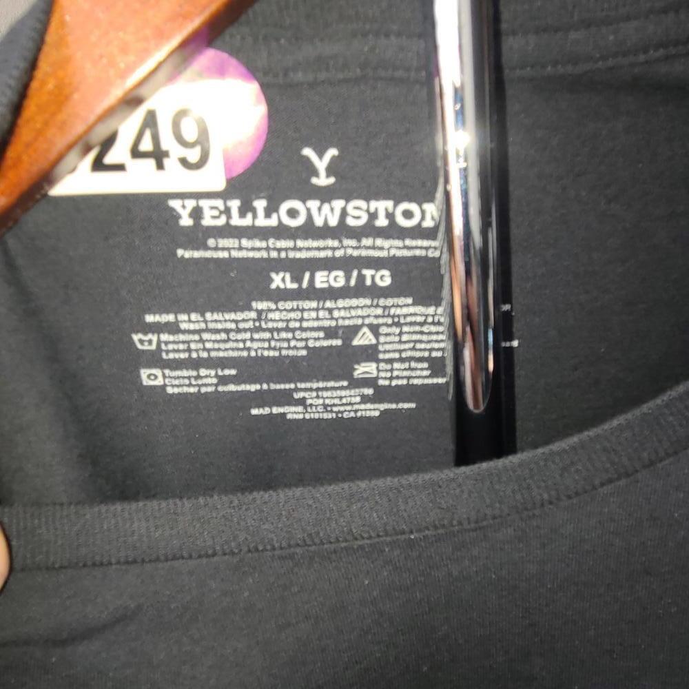 Yellowstone Graphic Tee - Size XL - Picture 4 of 4